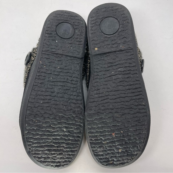 Clark’s Women's Sweater Collar Clog Slipper Black Slippers Size 6 - Picture 9 of 9